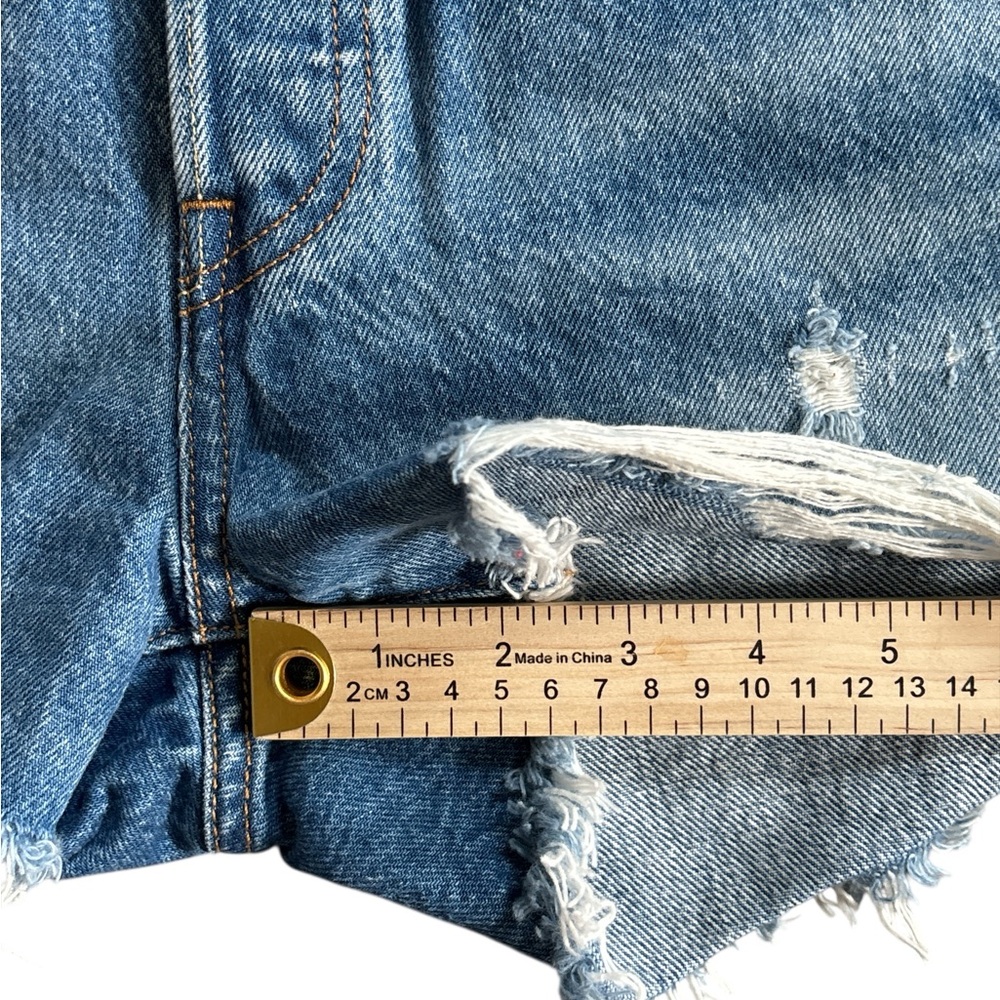 Levi's 501 Big E Premium Distressed Cutoff Denim Shorts - Blue 27 - Picture 10 of 16